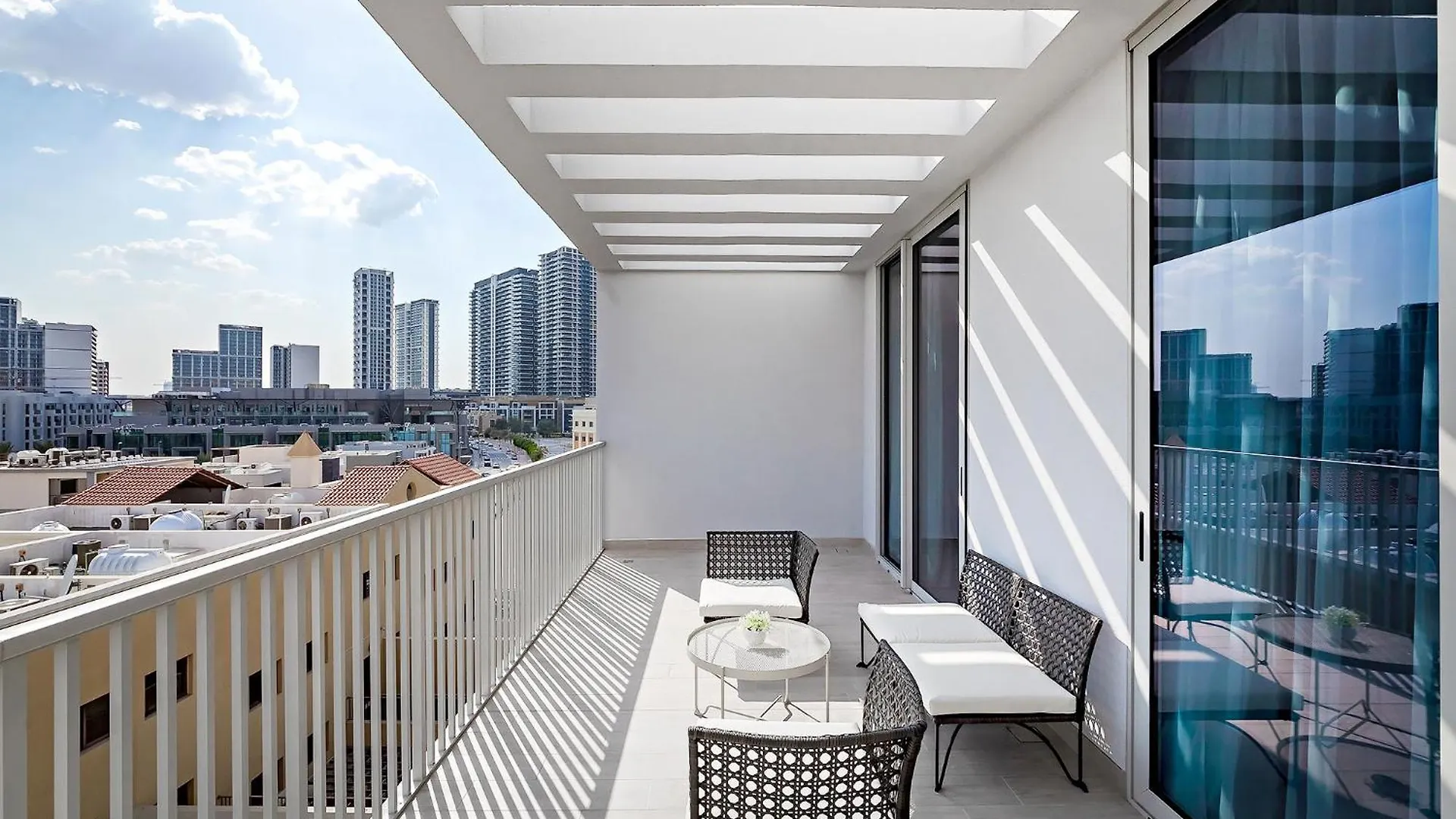 Bright 1Br With Balcony In Luma 22 Apartment Dubai